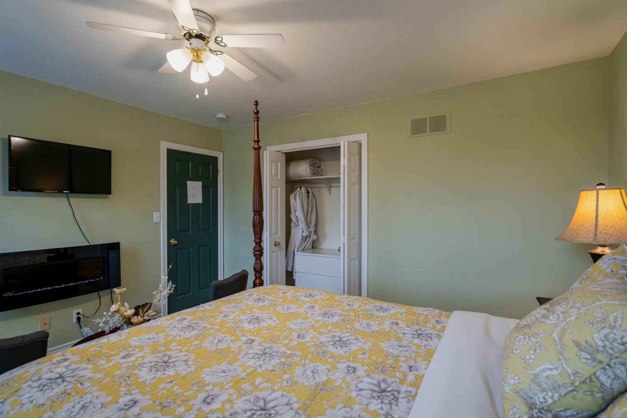 Old Town Country Landing Bed and Breakfast Niagara-on-the-Lake Exteriör bild