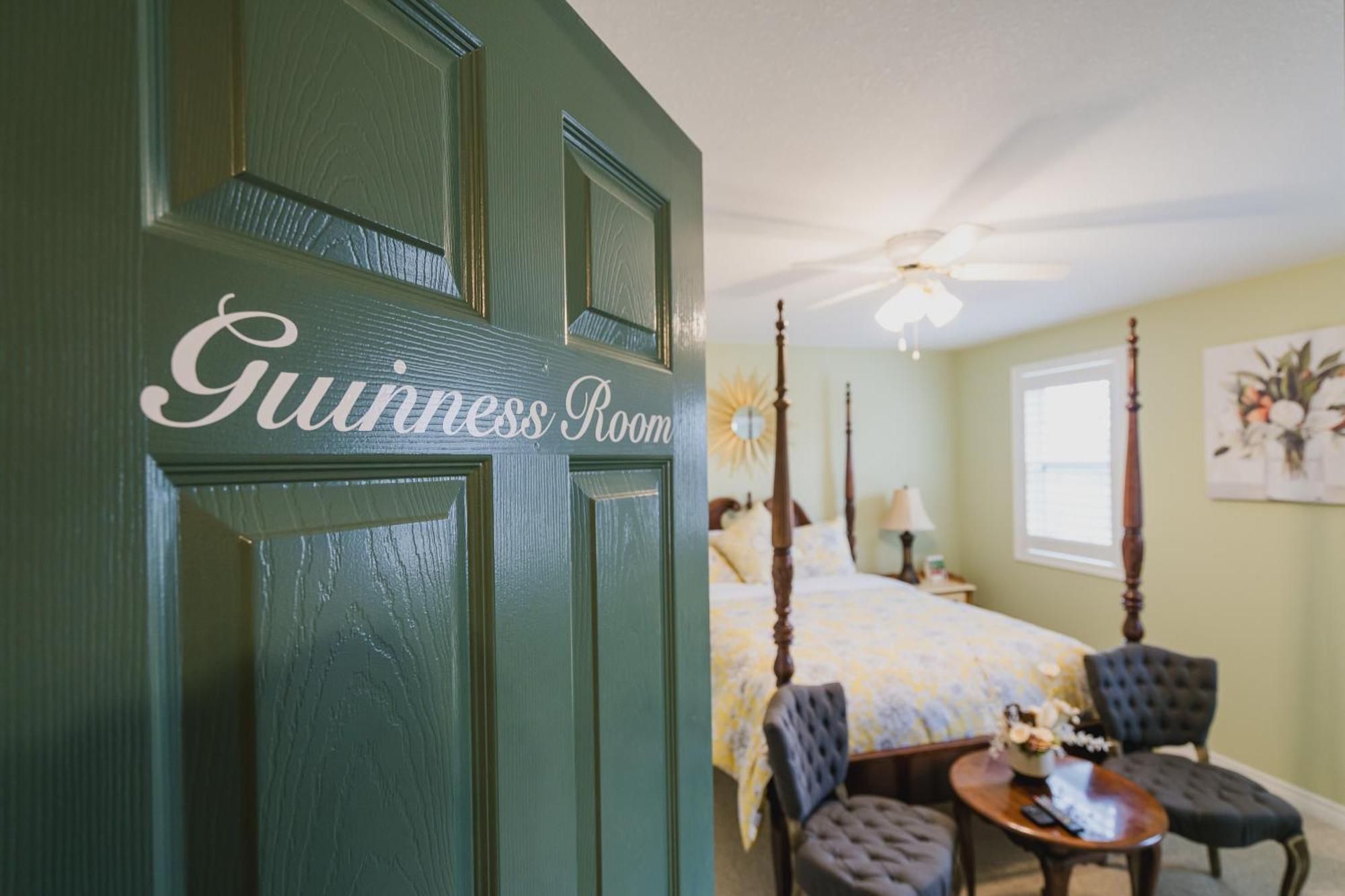 Old Town Country Landing Bed and Breakfast Niagara-on-the-Lake Exteriör bild