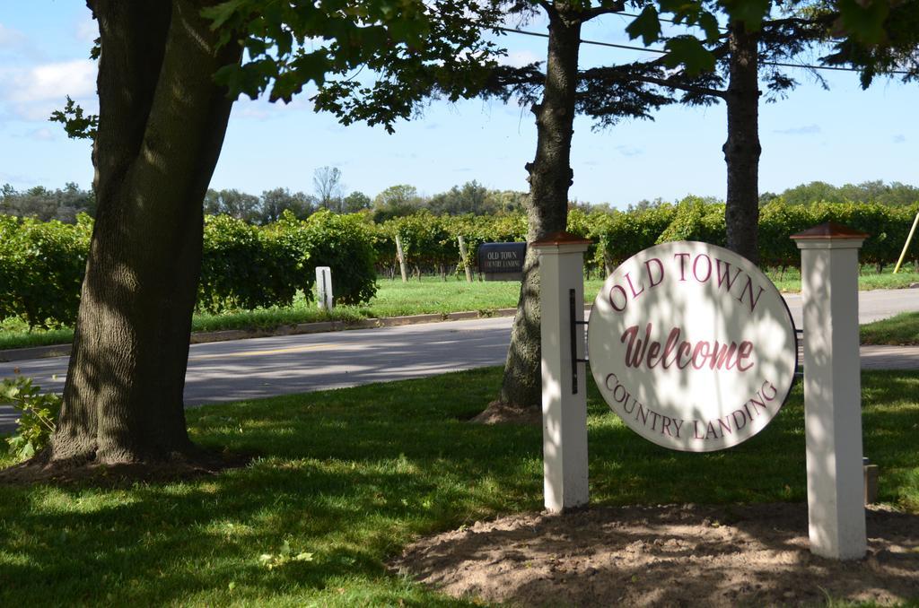 Old Town Country Landing Bed and Breakfast Niagara-on-the-Lake Exteriör bild
